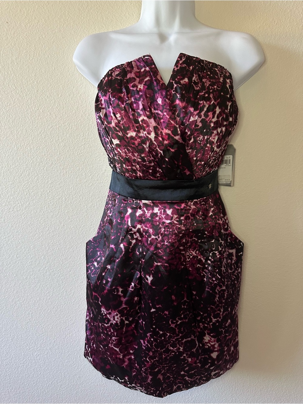 NWT GUESS Charissa Strapless Mini Dress Size 2 - Picture 3 of 7
